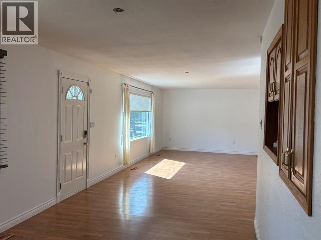 5404 47 Street - 2
