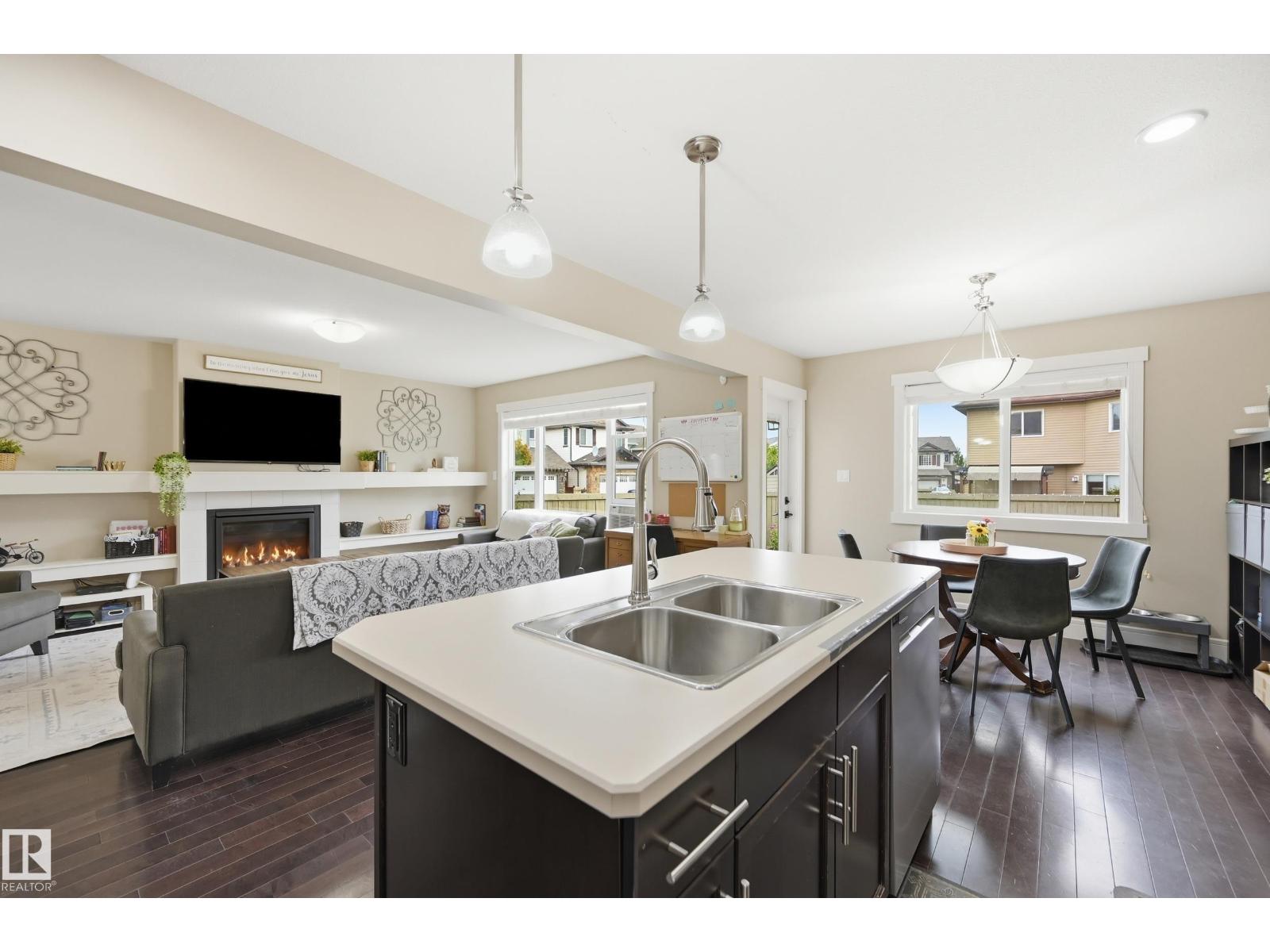 1564 36 AV NW - 28