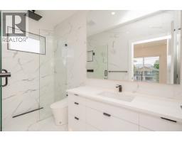 2621 Mcbain Avenue, Vancouver, BC V6L2C7 Photo 12
