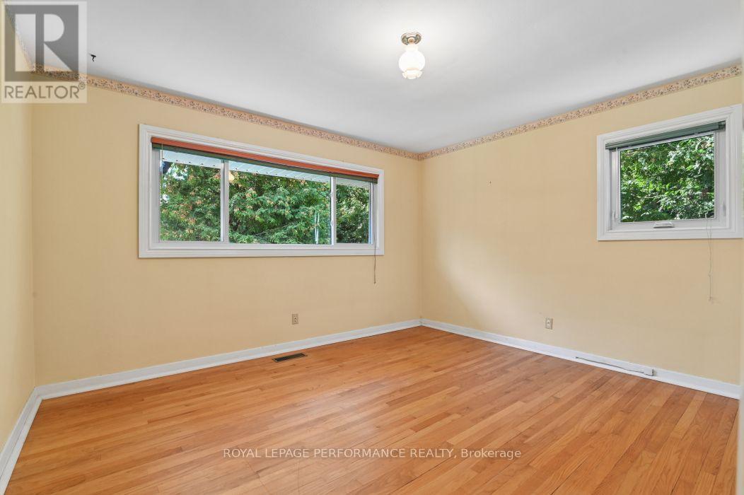 18 Honey Gables Drive