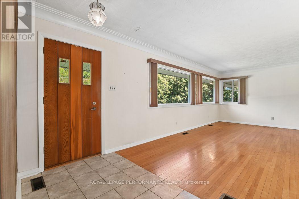 18 HONEY GABLES DRIVE - 3
