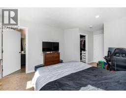 301, 218 Sherwood Square NW - photo 19
