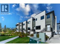 301, 218 Sherwood Square NW - photo 2