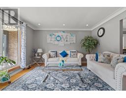 9925 Holly Crescent, Windsor, ON N8R1Y6 Photo 10