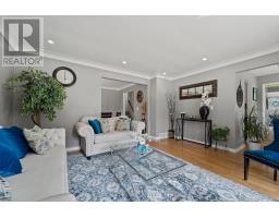 9925 Holly Crescent, Windsor, ON N8R1Y6 Photo 12
