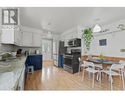9925 Holly Crescent, Windsor, ON N8R1Y6 Photo 16