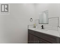9925 Holly Crescent, Windsor, ON N8R1Y6 Photo 27