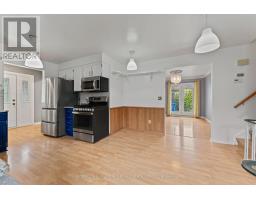 9925 Holly Crescent, Windsor, ON N8R1Y6 Photo 36