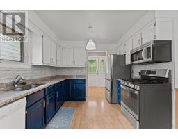 9925 Holly Crescent, Windsor, ON N8R1Y6 Photo 37