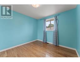 9925 Holly Crescent, Windsor, ON N8R1Y6 Photo 40