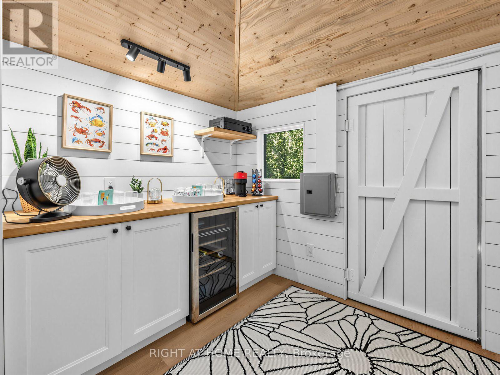 189 STIBBARD AVENUE - Image 40