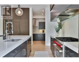 Kitchen - 1102 Crestview Street, Oakville, ON L6J2C6 Photo 11