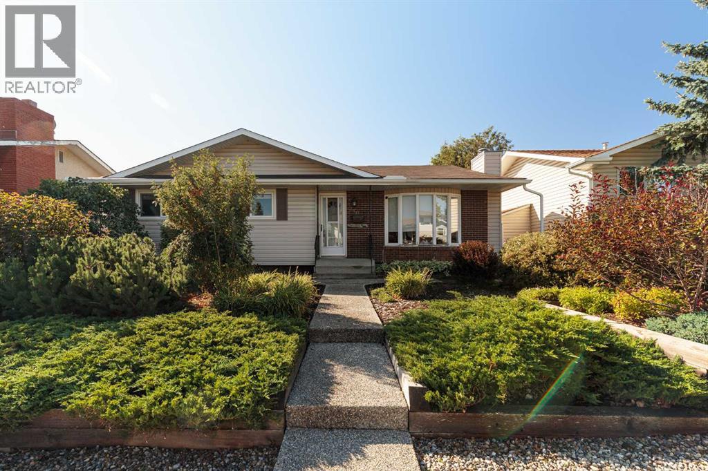 346 Rundleview Drive NE - 1