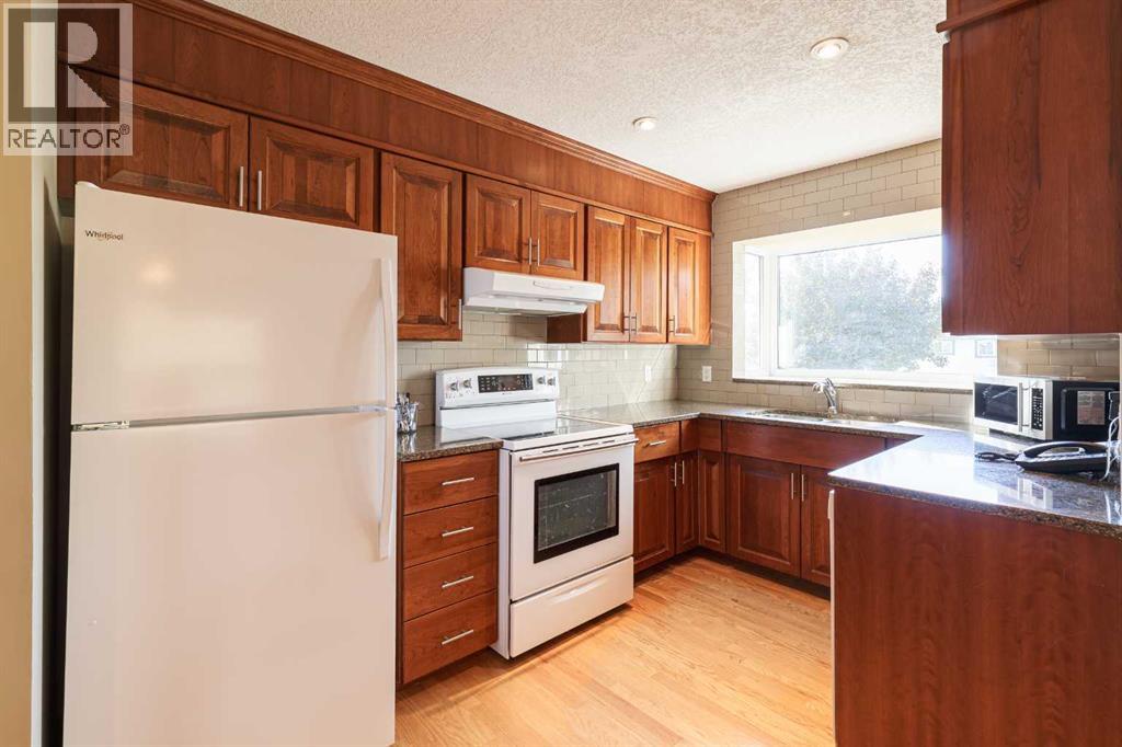 346 Rundleview Drive NE - 12