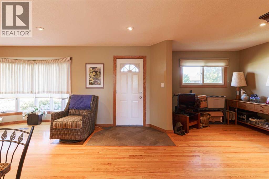 346 Rundleview Drive NE - 4