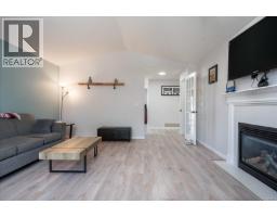 Porch - 621 Oakwood Rd, Ladysmith, BC V9G2C1 Photo 10