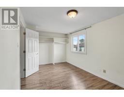 Bathroom - 912 Elmsmere Road, Ottawa, ON K1J7T6 Photo 7