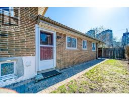 Lower - 28 Kingslake Road, Toronto, ON M2J3C9 Photo 8