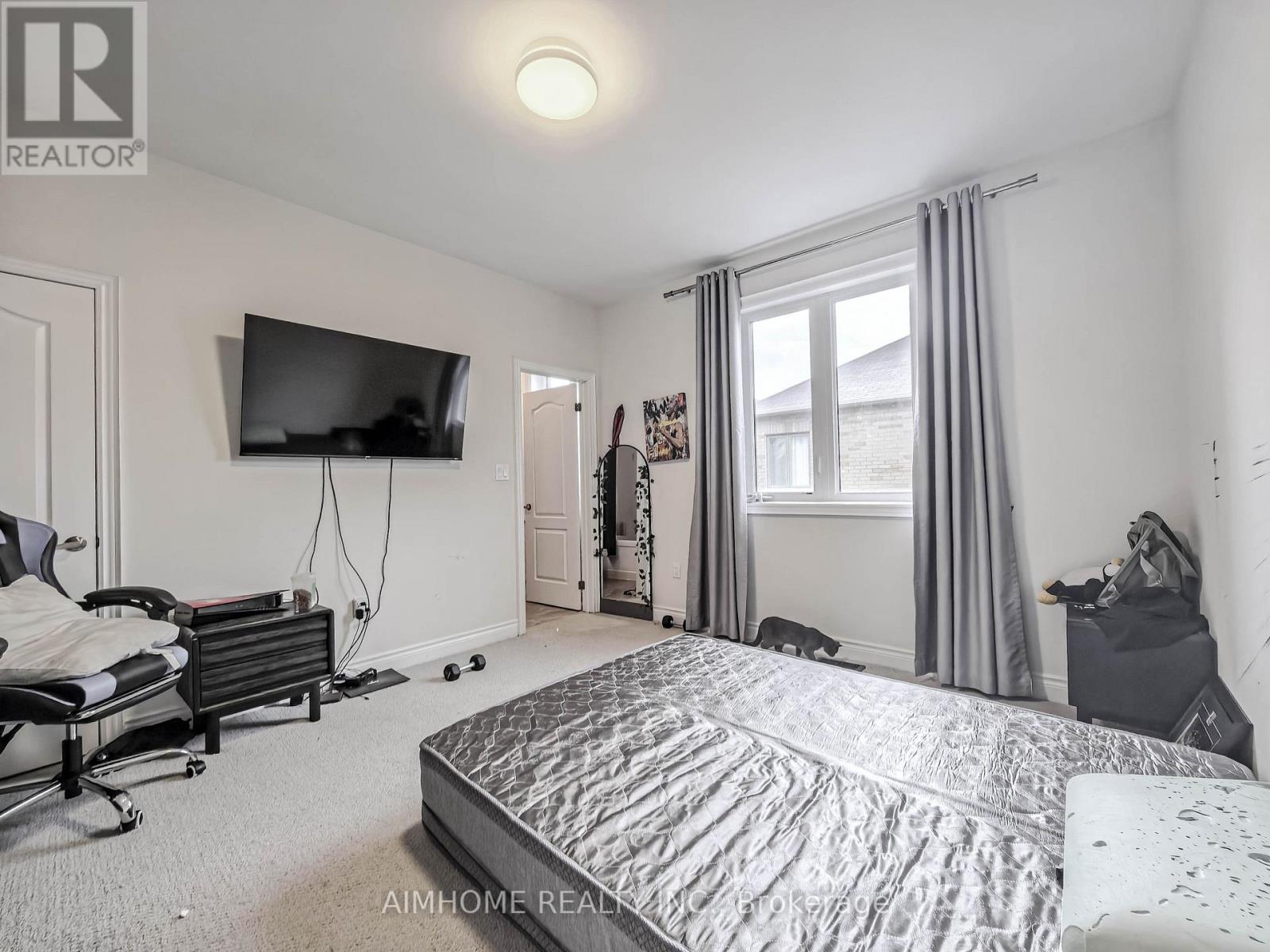 706 HARRY DOUGLAS STREET - Image 32