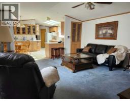 85 Greenwood Villa, Drumheller, AB T0J0Y2 Photo 10