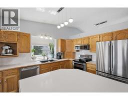3pc Bathroom - 73 Duncan Crescent, Red Deer, AB T4R1W3 Photo 11
