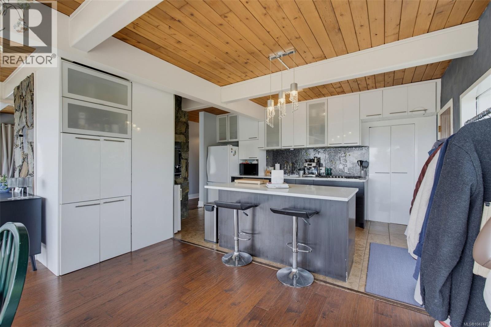  5248 Parker Avenue, Saanich