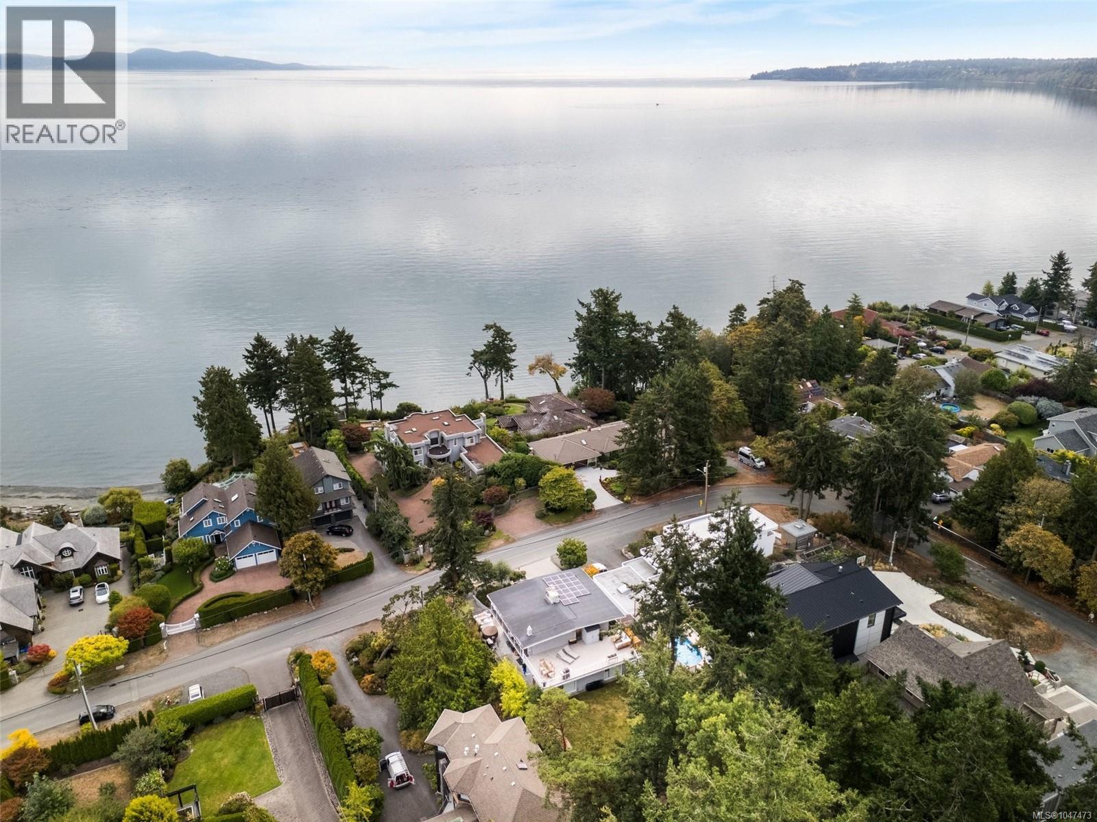  5248 Parker Avenue, Saanich