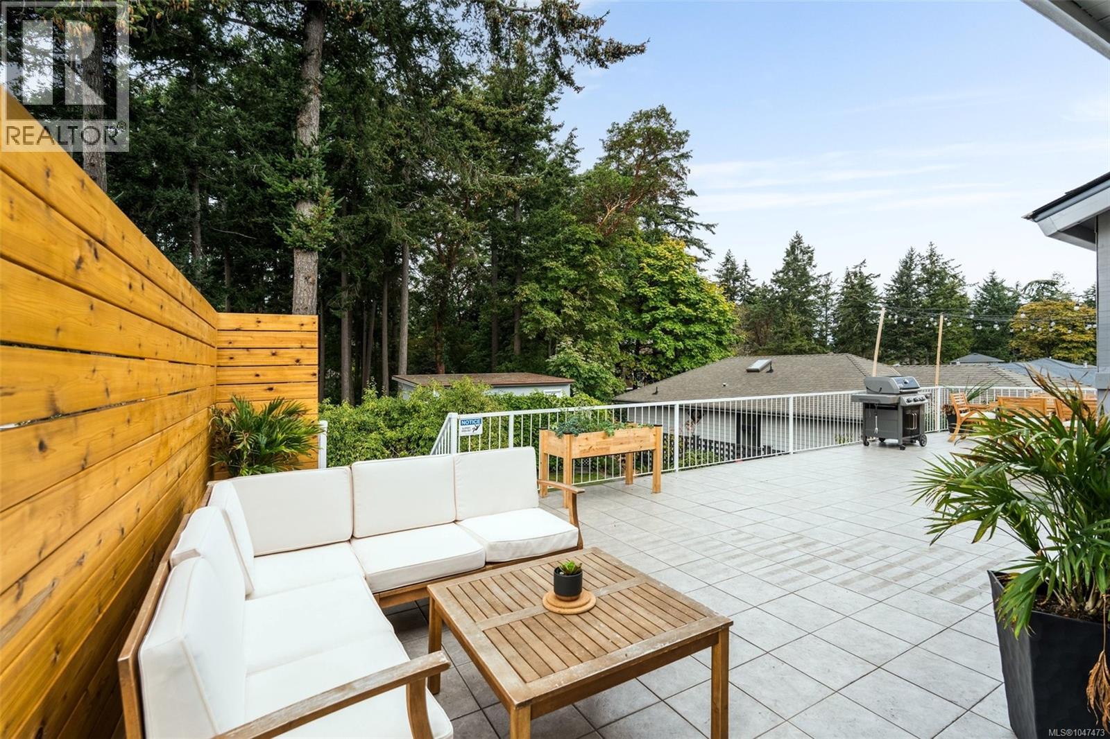  5248 Parker Avenue, Saanich