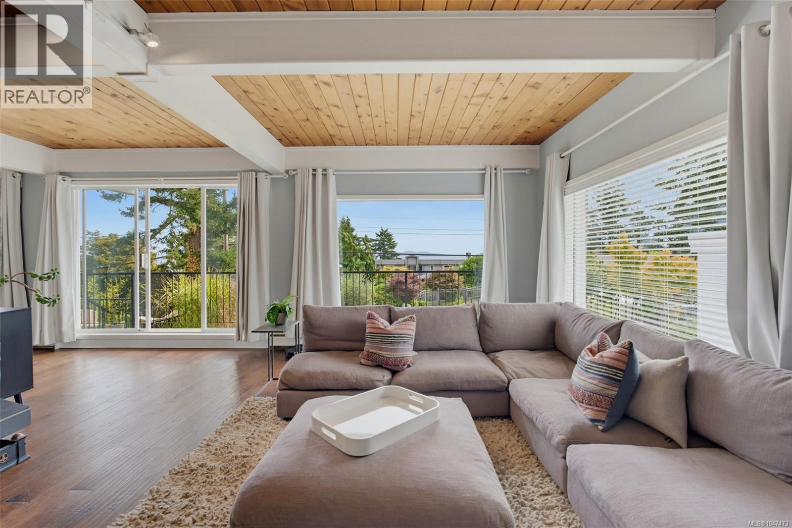  5248 Parker Avenue, Saanich