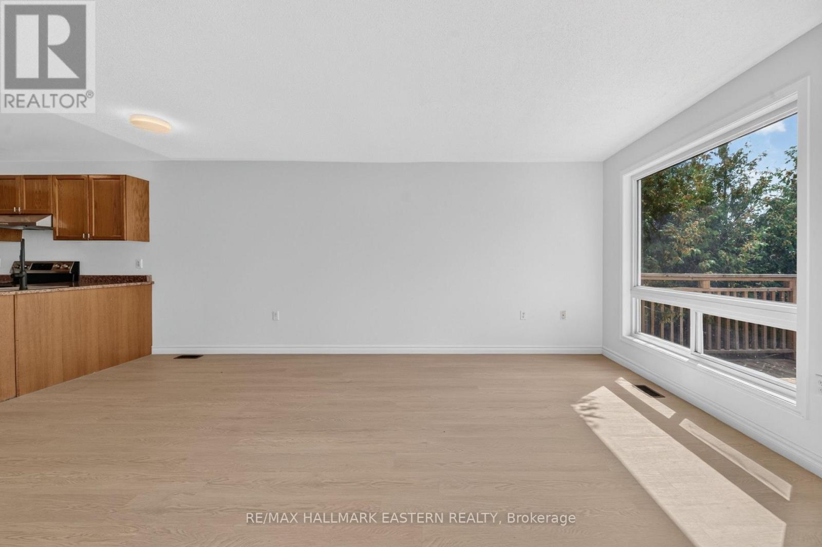 656 CLANCY CRESCENT - 15