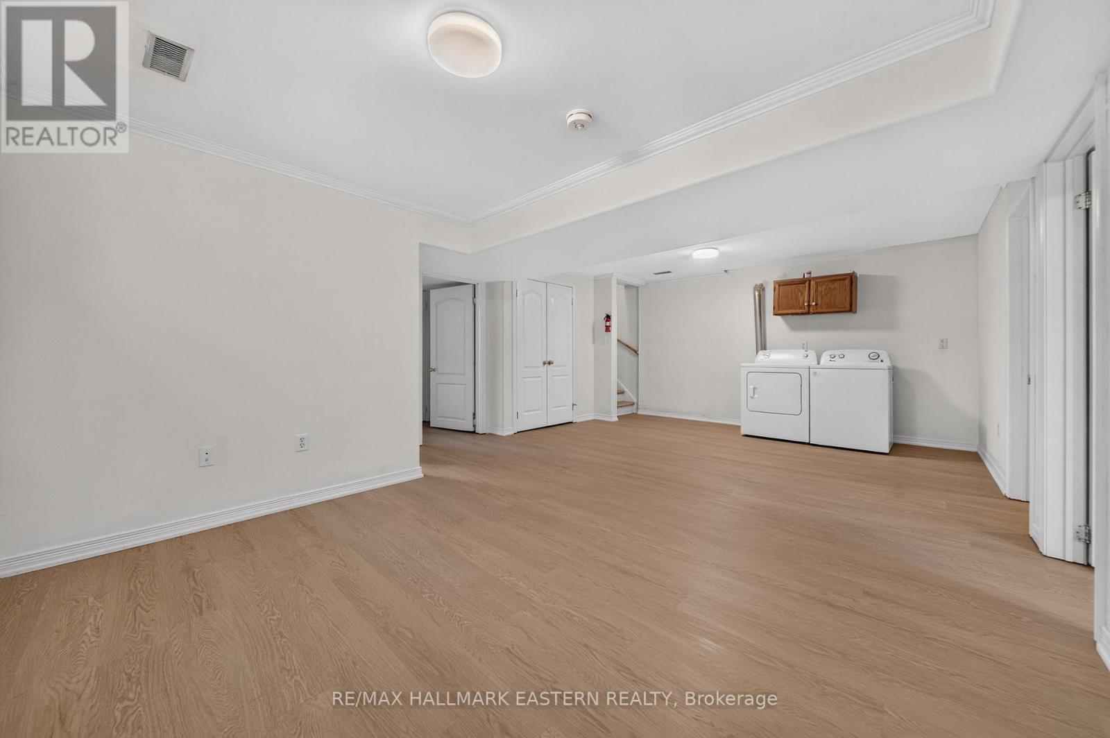 656 CLANCY CRESCENT - 27