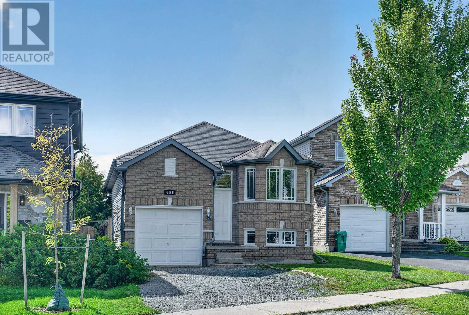656 CLANCY CRESCENT - Image 42