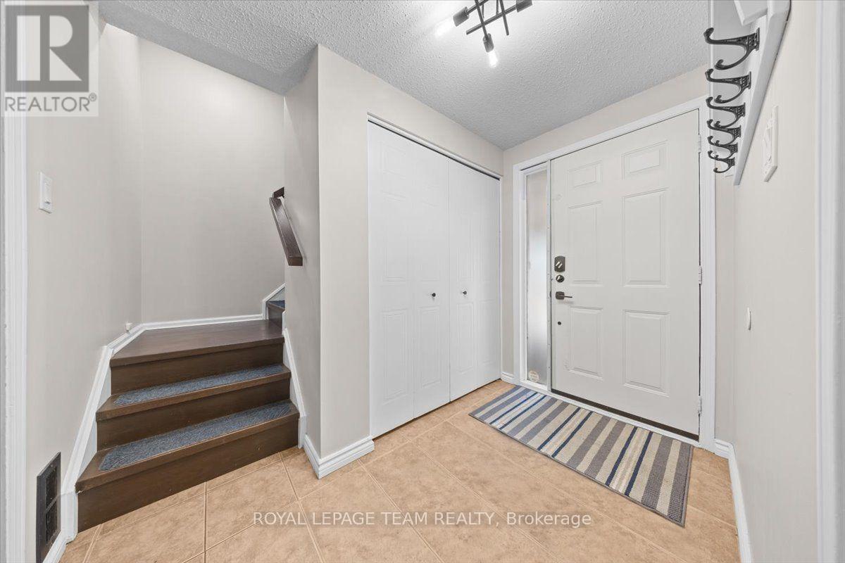1137 CHIMNEY HILL WAY, Ottawa — photo 3