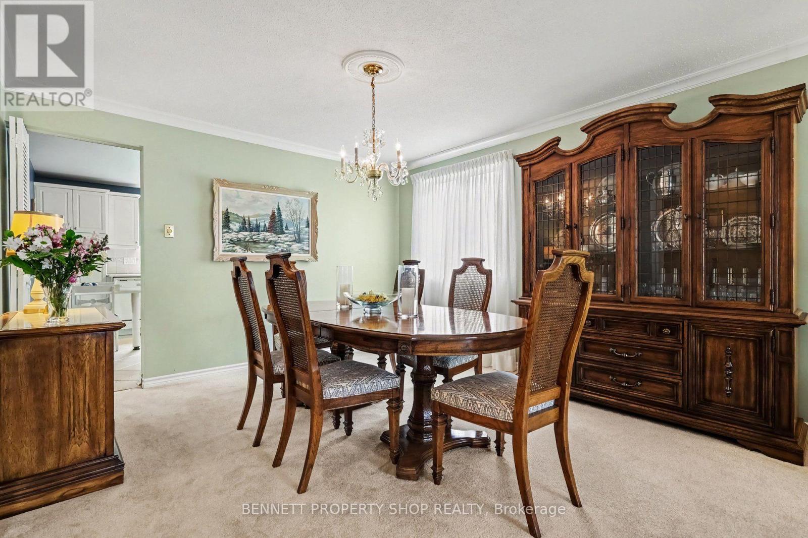 44 FARM GATE CRESCENT - 6