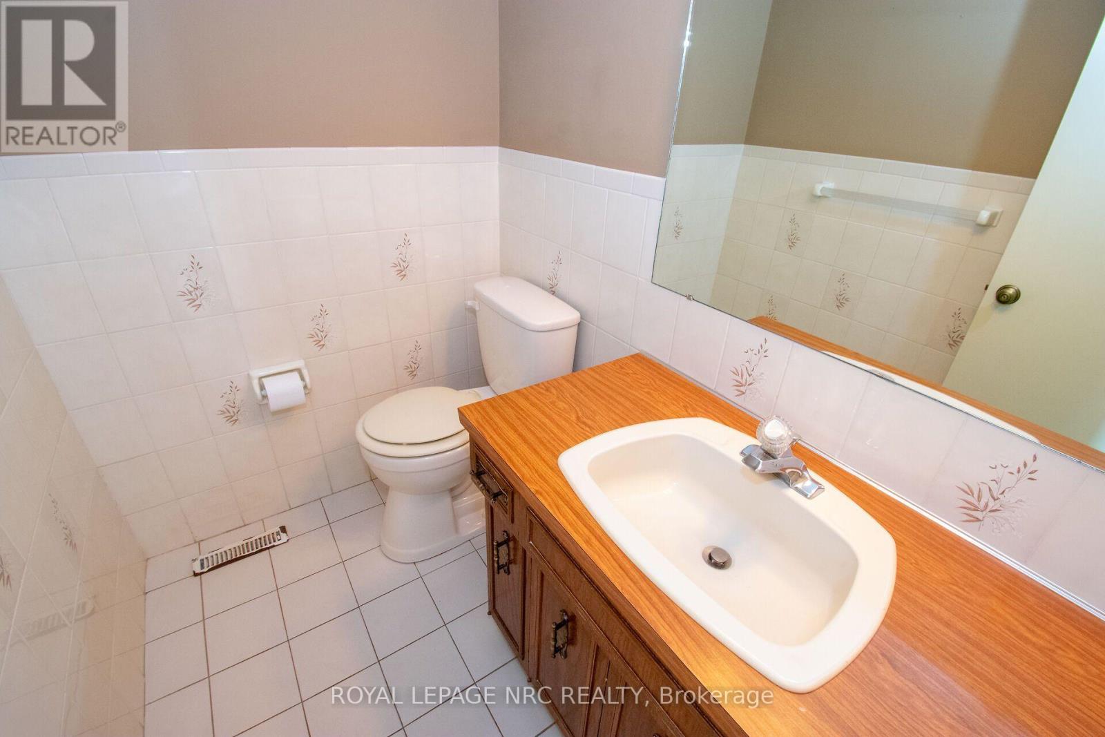 7 DOLLY CIRCLE - Image 21