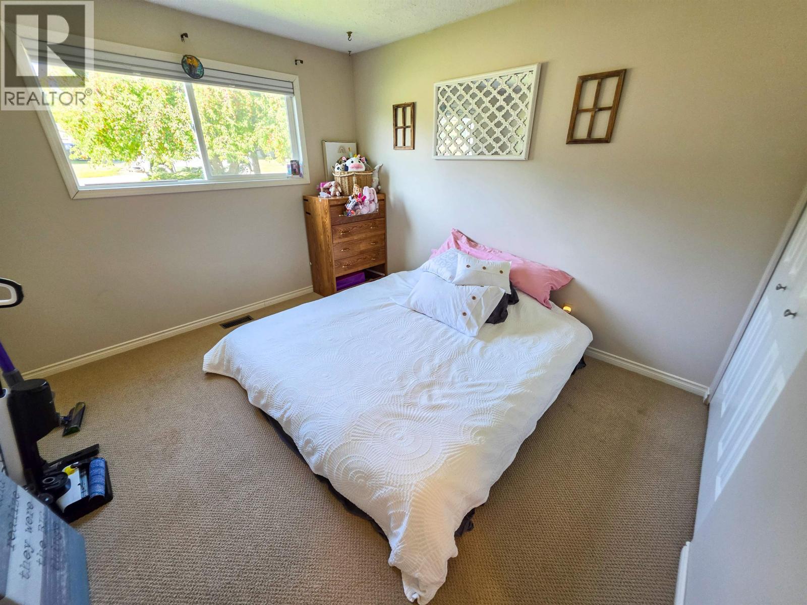 472 FIEGE ROAD - 11