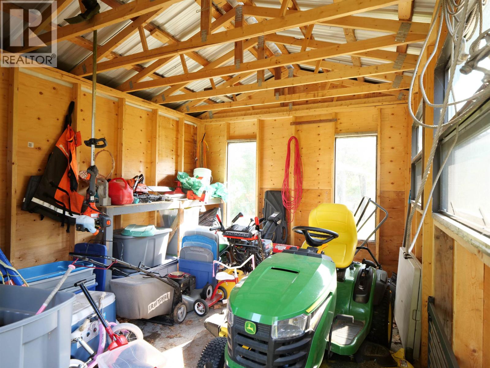 472 FIEGE ROAD - 33