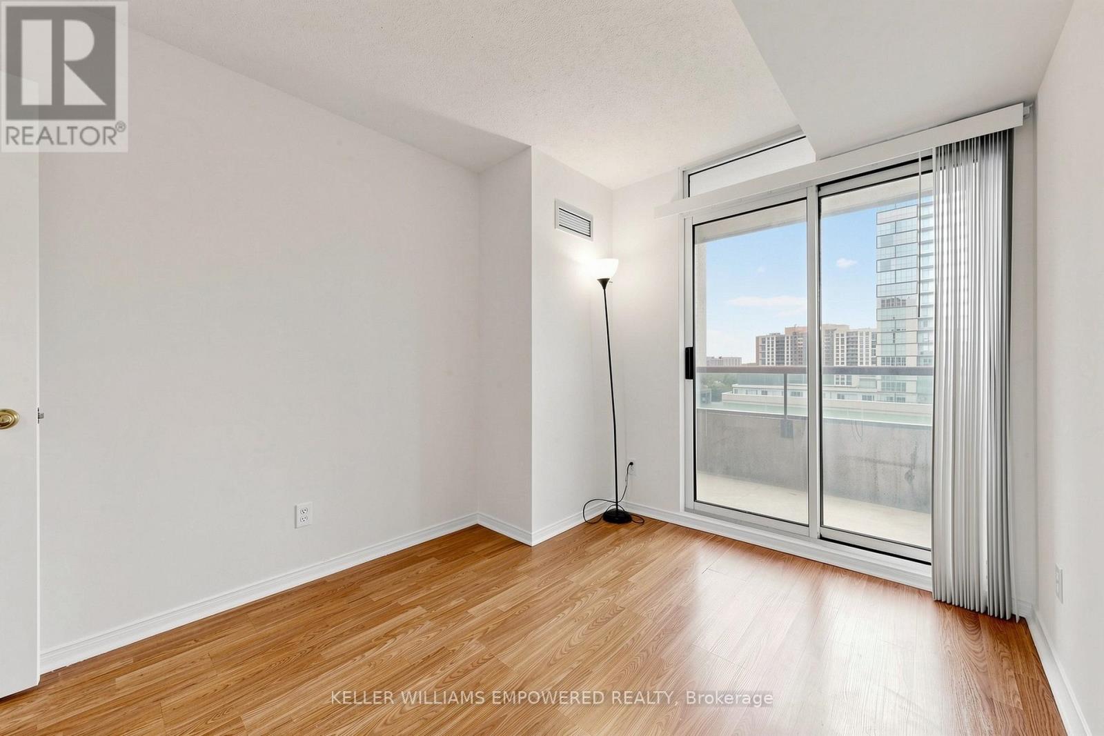 #1511 238 DORIS AVENUE - Image 32