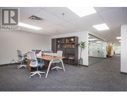 103 K - 60 Granton Drive, Richmond Hill, ON L4B2N6 Photo 10