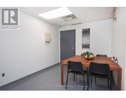 103 K - 60 Granton Drive, Richmond Hill, ON L4B2N6 Photo 15
