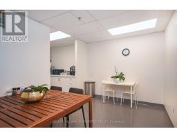 103 K - 60 Granton Drive, Richmond Hill, ON L4B2N6 Photo 16