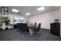 103 K - 60 Granton Drive, Richmond Hill, ON L4B2N6 Photo 7