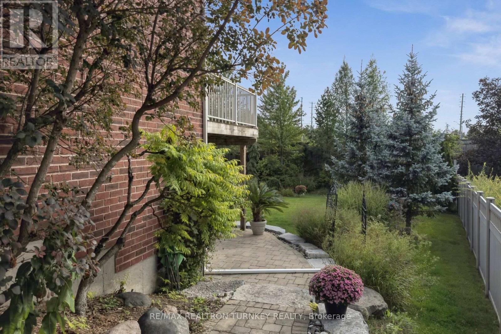 76 VINES PLACE - Image 36