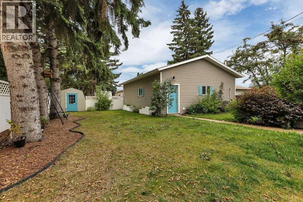 Listing photo – 3318 41 Avenue, Red Deer