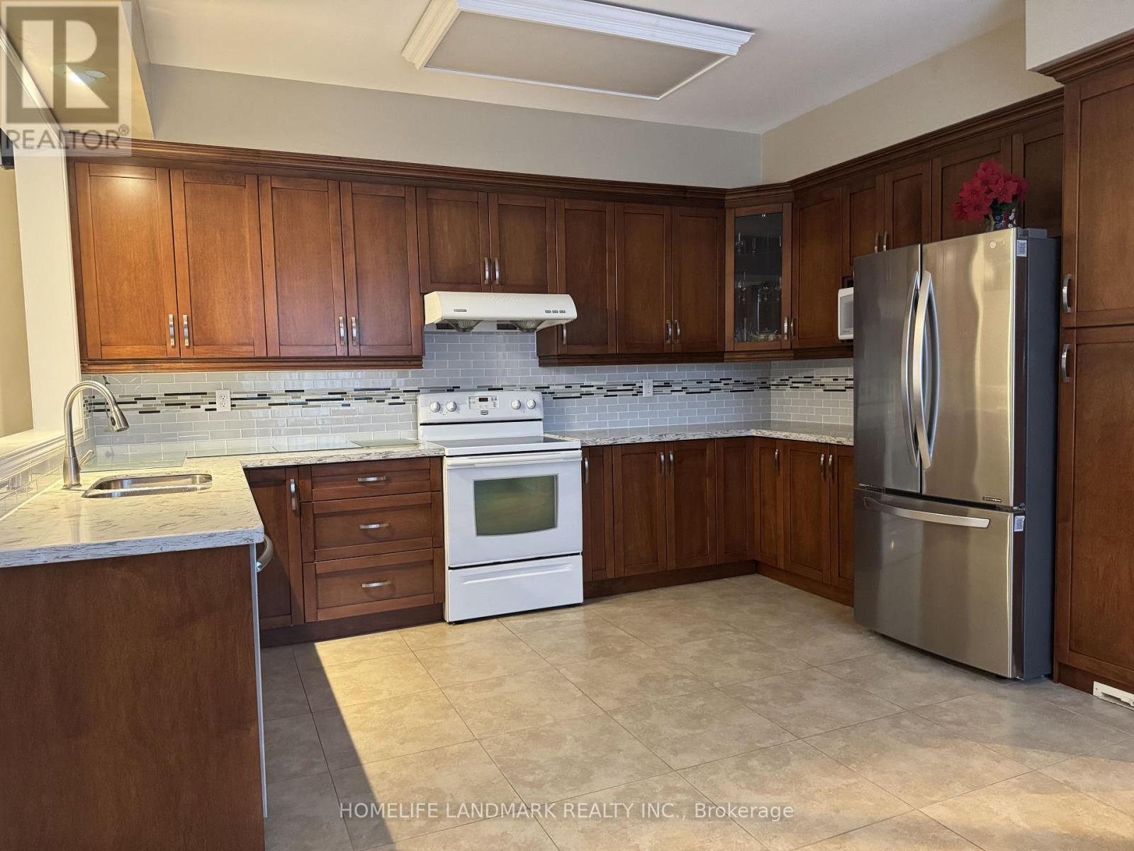 91 THE MEADOWS AVENUE - 21