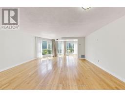 208 - 5 Weldrick Road W, Richmond Hill, ON L4C8S9 Photo 8