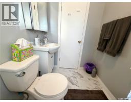 1228 Taylor Street, Herbert, SK S0H2A0 Photo 13