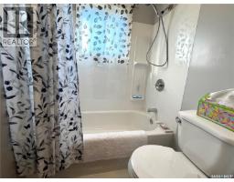 1228 Taylor Street, Herbert, SK S0H2A0 Photo 14