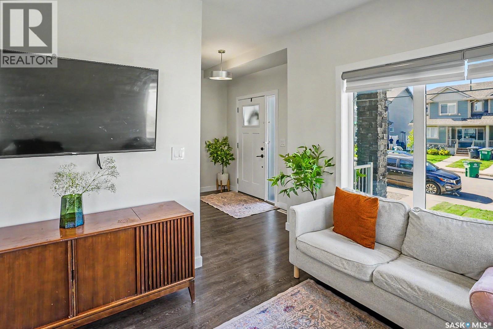 895 McFaull RISE - 10