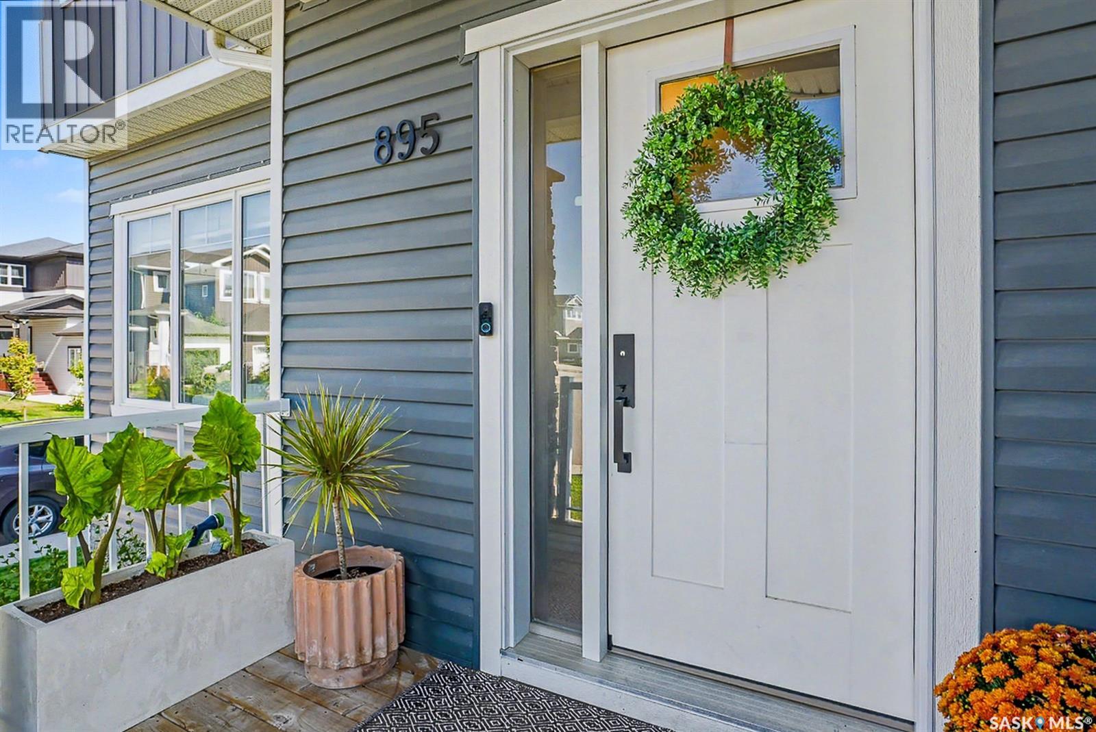 895 McFaull RISE - 4